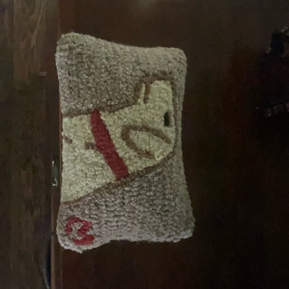 Labrador HANDHOOKED  RUG PILLOW by Chandler 4 Corners 8 by 12 - Picture 5 of 6